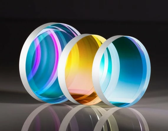 Broadband Dielectric λ/10 Mirrors 1 Broadband Dielectric λ/10 Mirrors