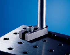 English Post Pivot Base